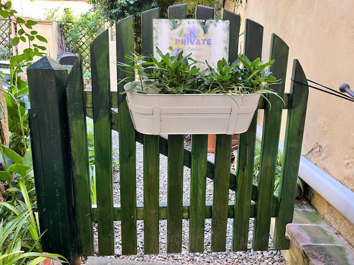 Cynthia'S Garden - Apartment With Private Garden In Santa Croce 佛罗伦萨 外观 照片